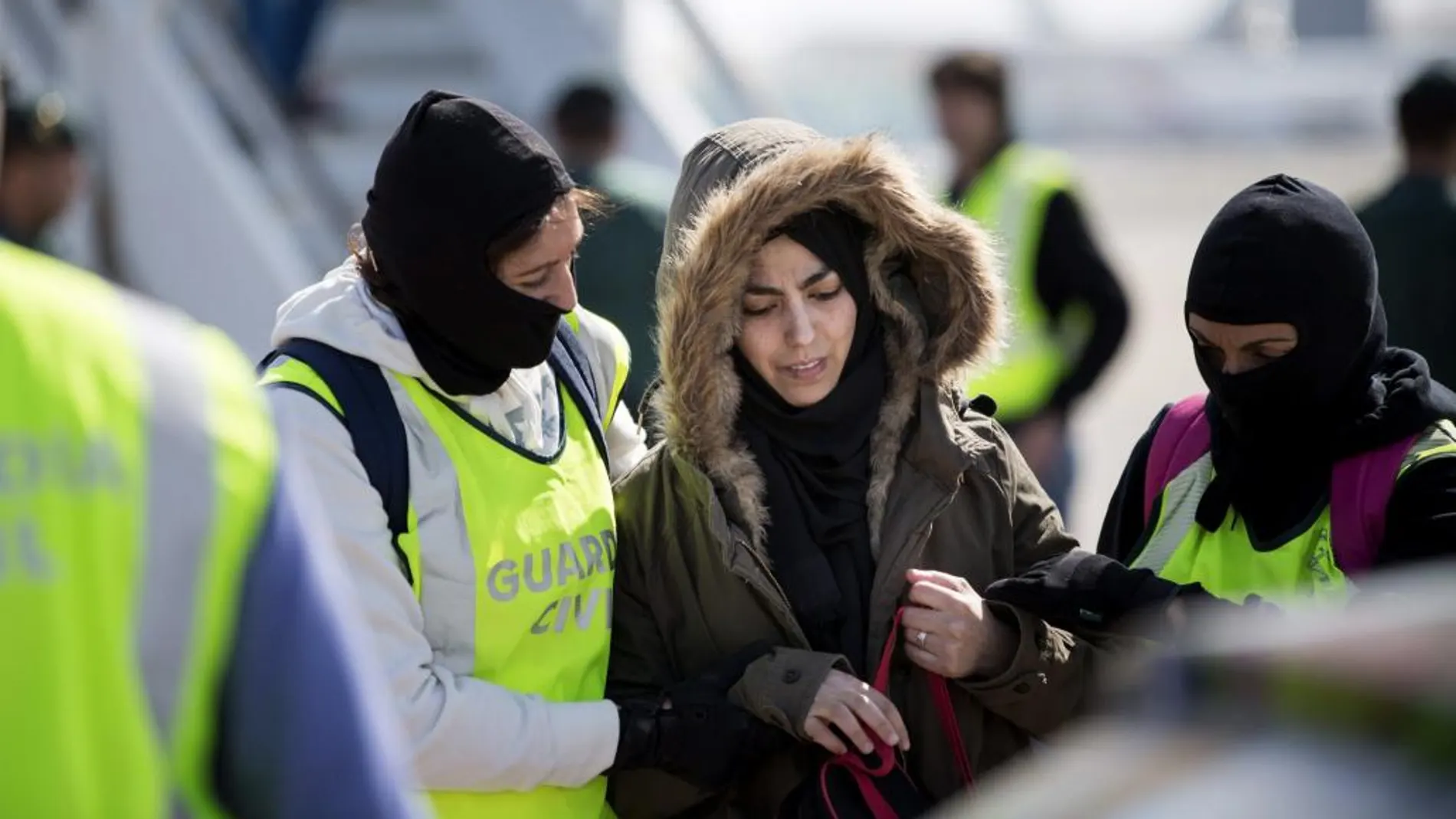 Detención en el aeropuerto de Barcelona, de una mujer marroquí residente en España, S.Y., que pretendía viajar a Siria para unirse al Estado Islámico o Daesh.
