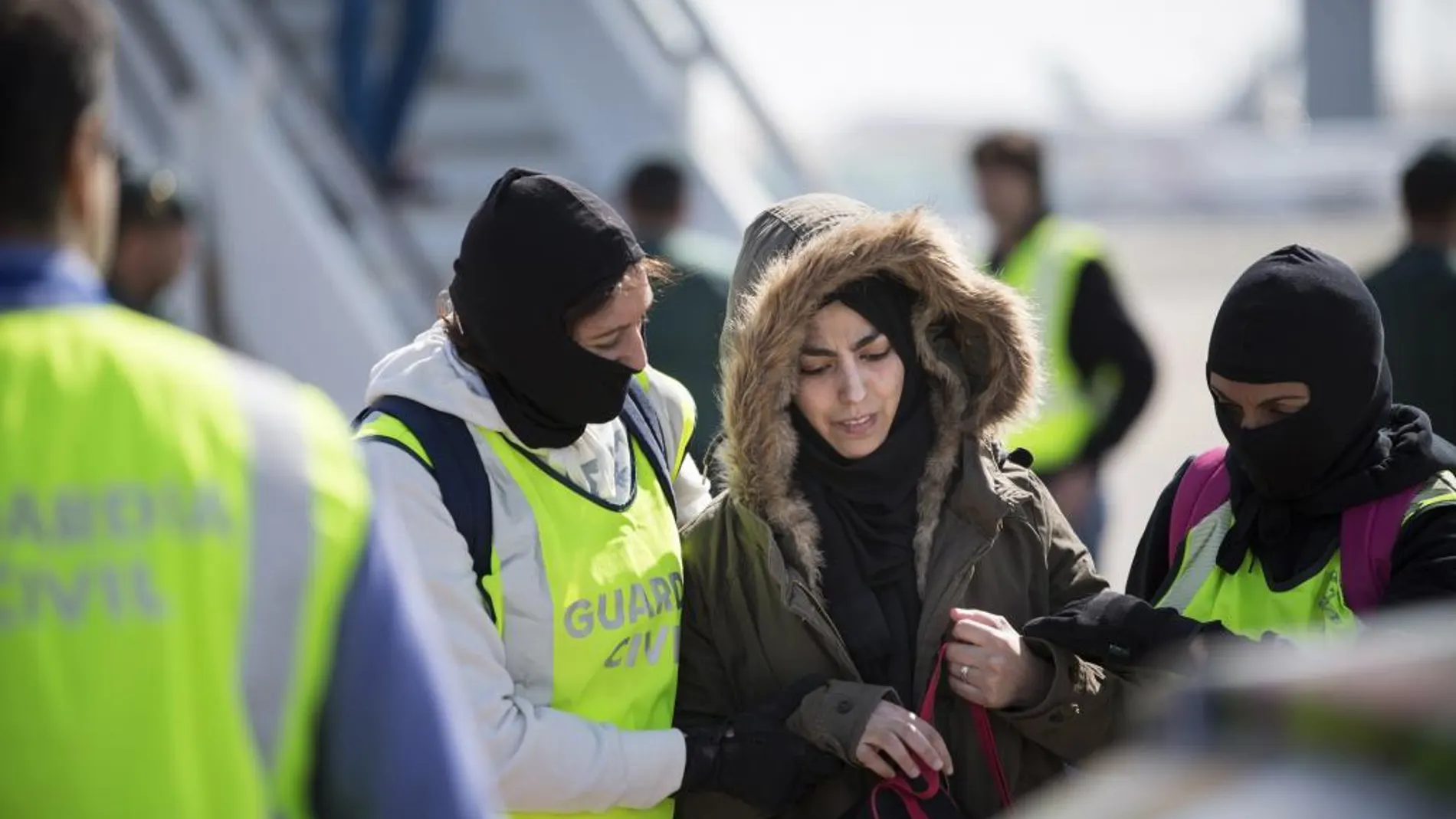 La joven marroquí Samira Yerou, detenida el sábado cuando intentaba viajar a Siria con su hijo de tres años