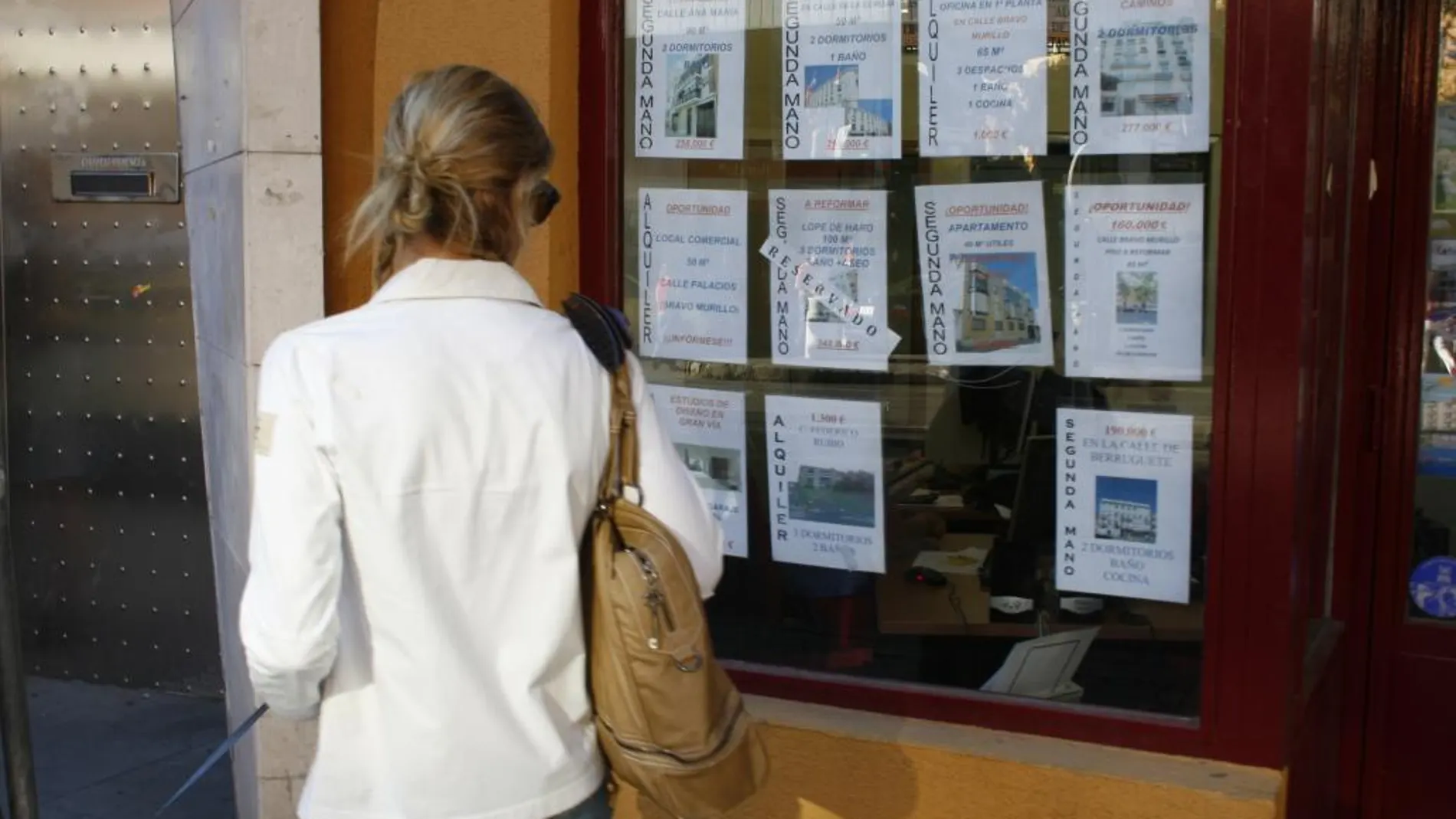 La firma de hipotecas para la compra de vivienda repuntó el 20 % en enero