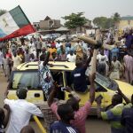 Nigerianos en Kaduna celebran la victoria de Muhamadu Buhari