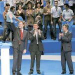 Rajoy acusa al PSOE de buzonear las casas con mentiras