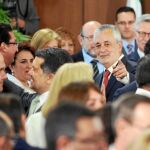 Griñán prometió en su toma de posesión lealtad institucional, diálogo y defensa de lo público