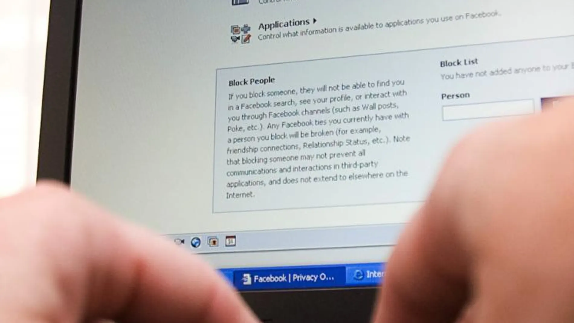 Facebook permite designar a un heredero digital en caso de muerte