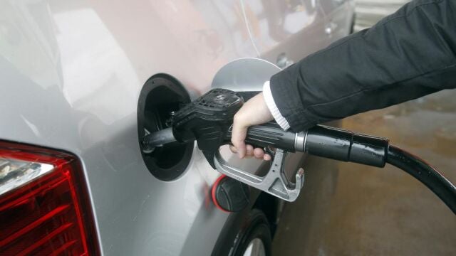 Competencia quiere que el Gobierno actúe para frenar el precio de la gasolina