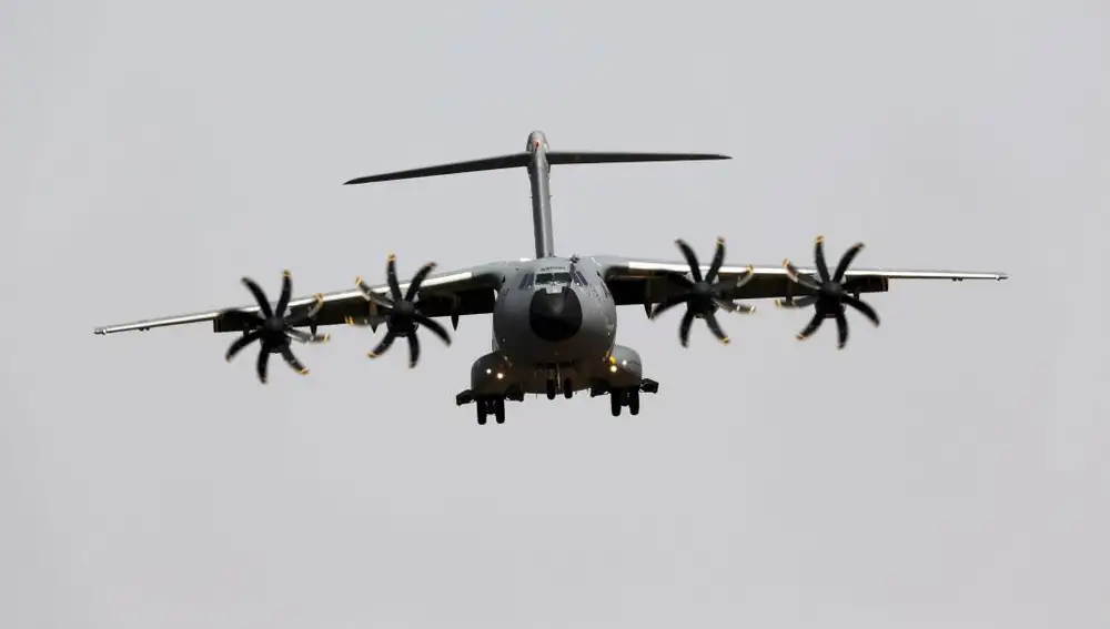 El avión de transporte militar Airbus A400M construido por el fabricante europeo EADS