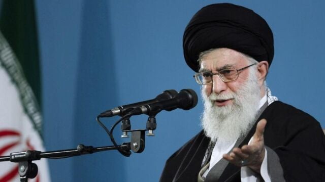 Imagen distribuida por la página web oficial del líder supremo de Irán, ayatolá Ali Jamenei