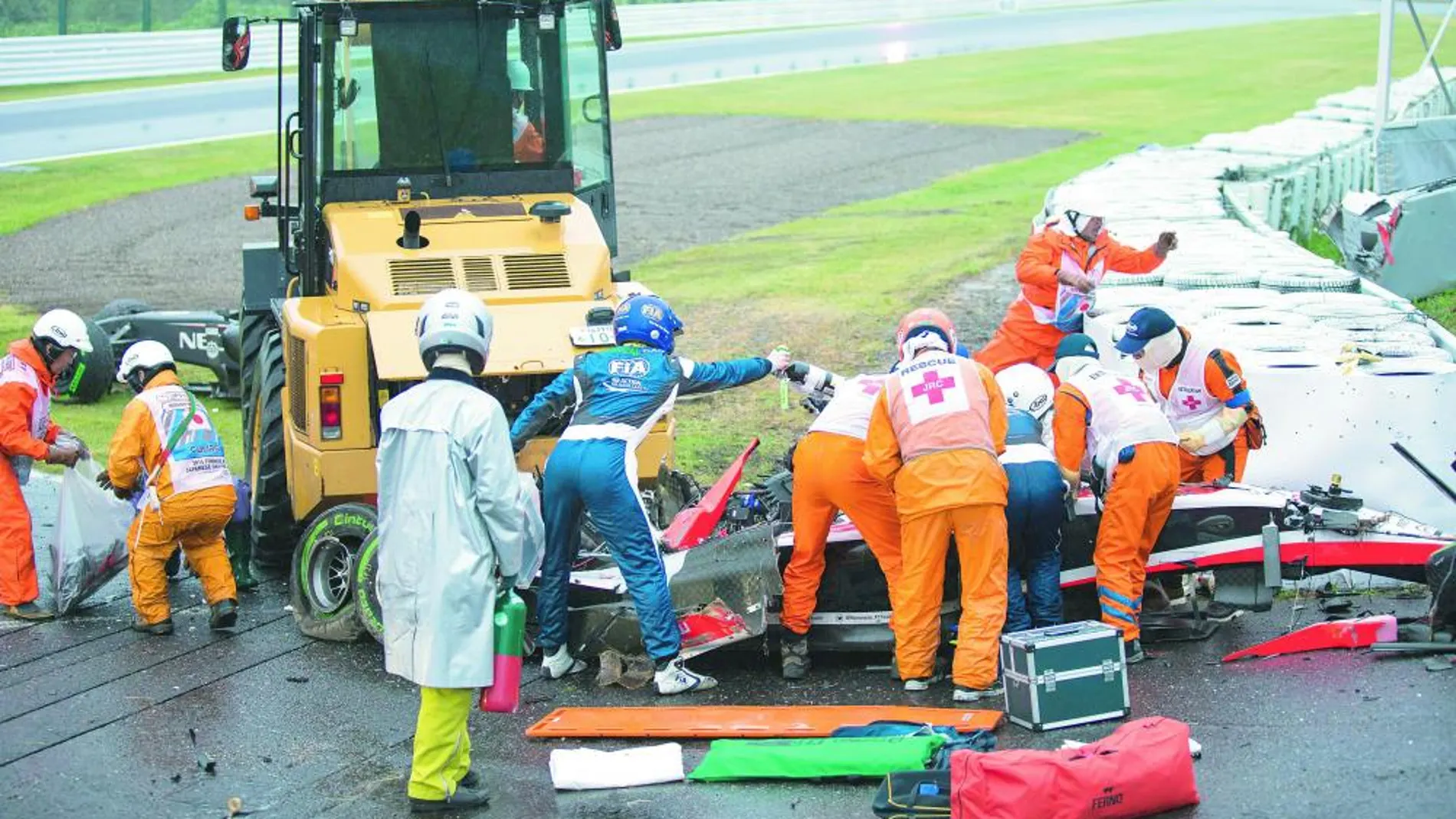 Binchi se golpeó a alta velocidad contra una grúa.