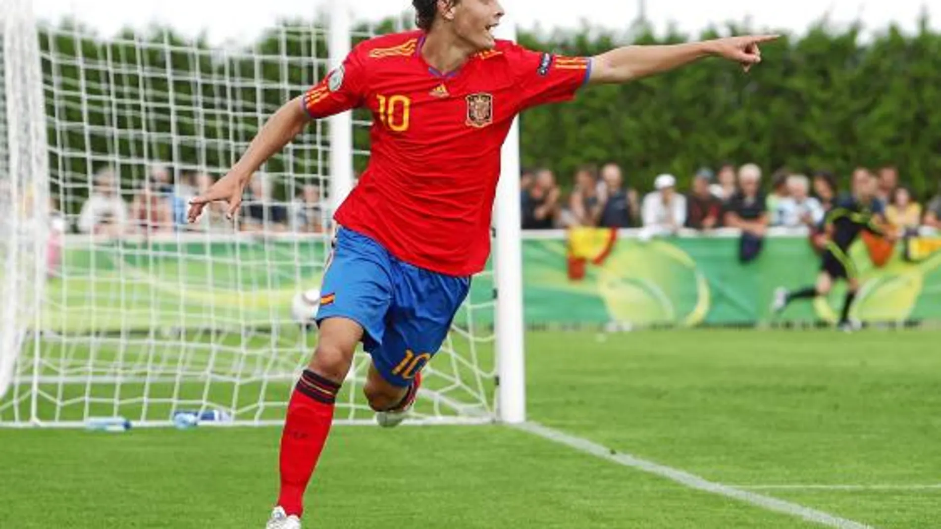 Canales certificó el pase a la final con un golazo que nació de las botas de Thiago y sorprendió a todos