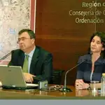  Ballesta y García confían que Europa apruebe el aval del aeropuerto regional