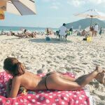 El 61% de españoles no iría a una playa nudista