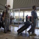AENA aislará a los pasajeros con síntomas que lleguen a España