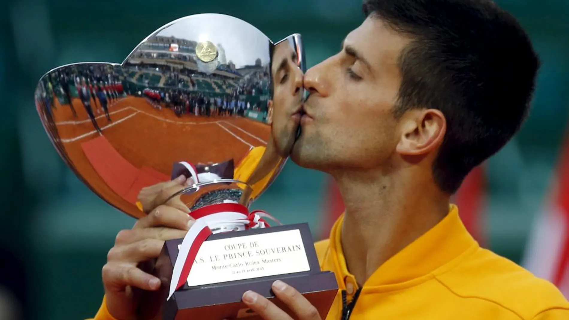 Djokovic celebra su victoria.