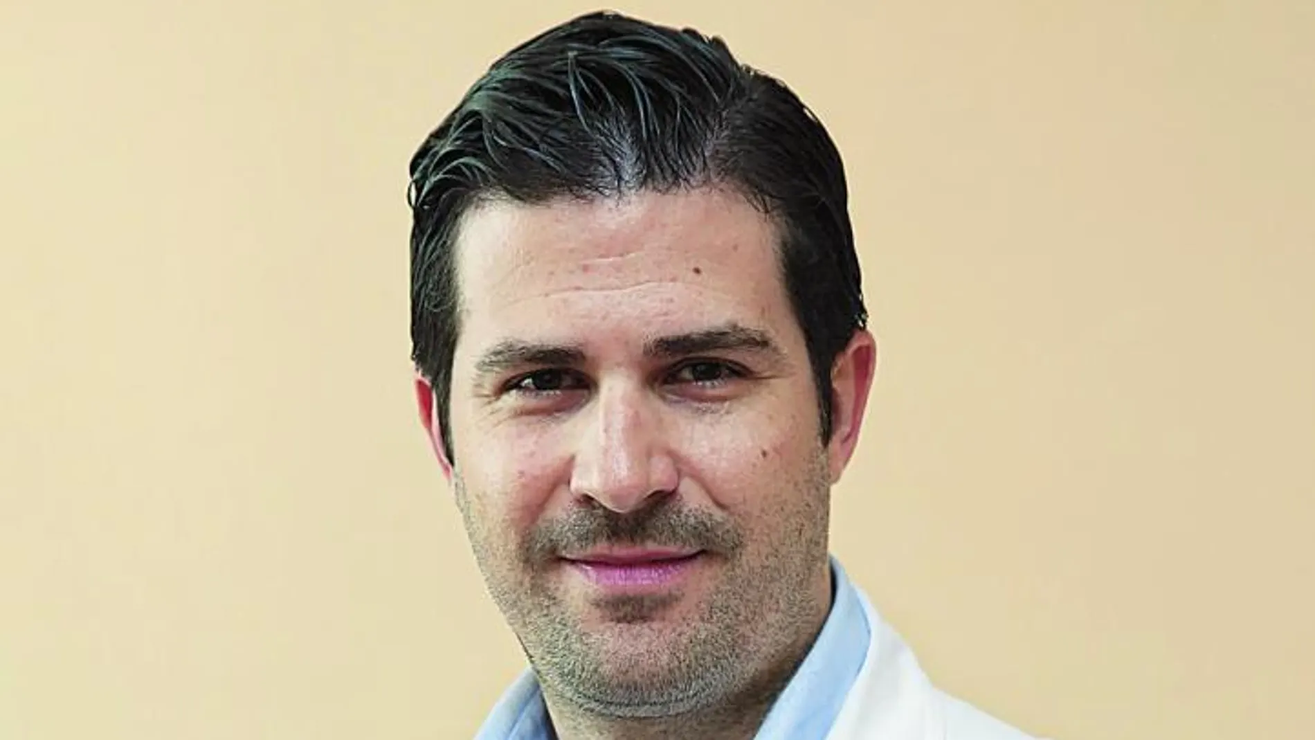 Sergio Vaño, dermatólogo
