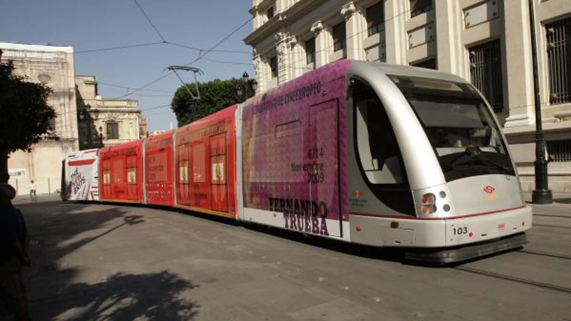 Transportes públicos a precios cada vez más privados y con menos oferta