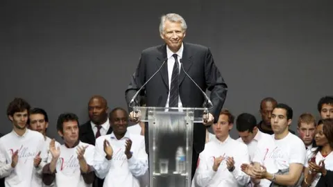 Dominique de Villepin se dirige a sus simpatizantes