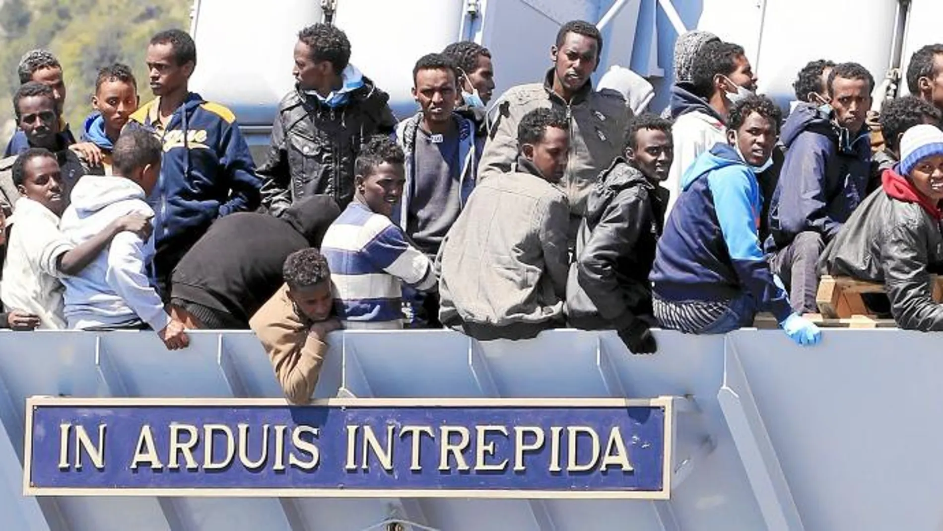 Hasta 1,200 inmigrantes fueron rescatados, en la última semana, en aguas del Mediterráneo