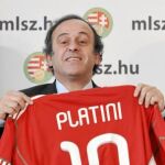 Platini, en la conferencia de prensa que dio ayer en Budapest, después de llamar «idiotas» a los jugadores franceses del pasado Mundial