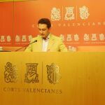 Vicente Betoret durante la rueda de prensa en Les Corts