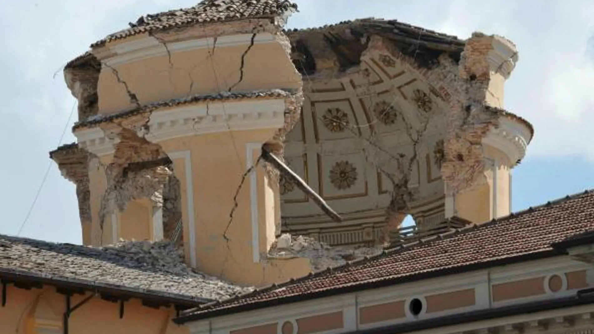 Muchas obras de arte afectadas por el terremoto, incluidas las Termas de Caracalla