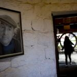 Fotografía de Pablo Neruda en su casa-museo de isla negra