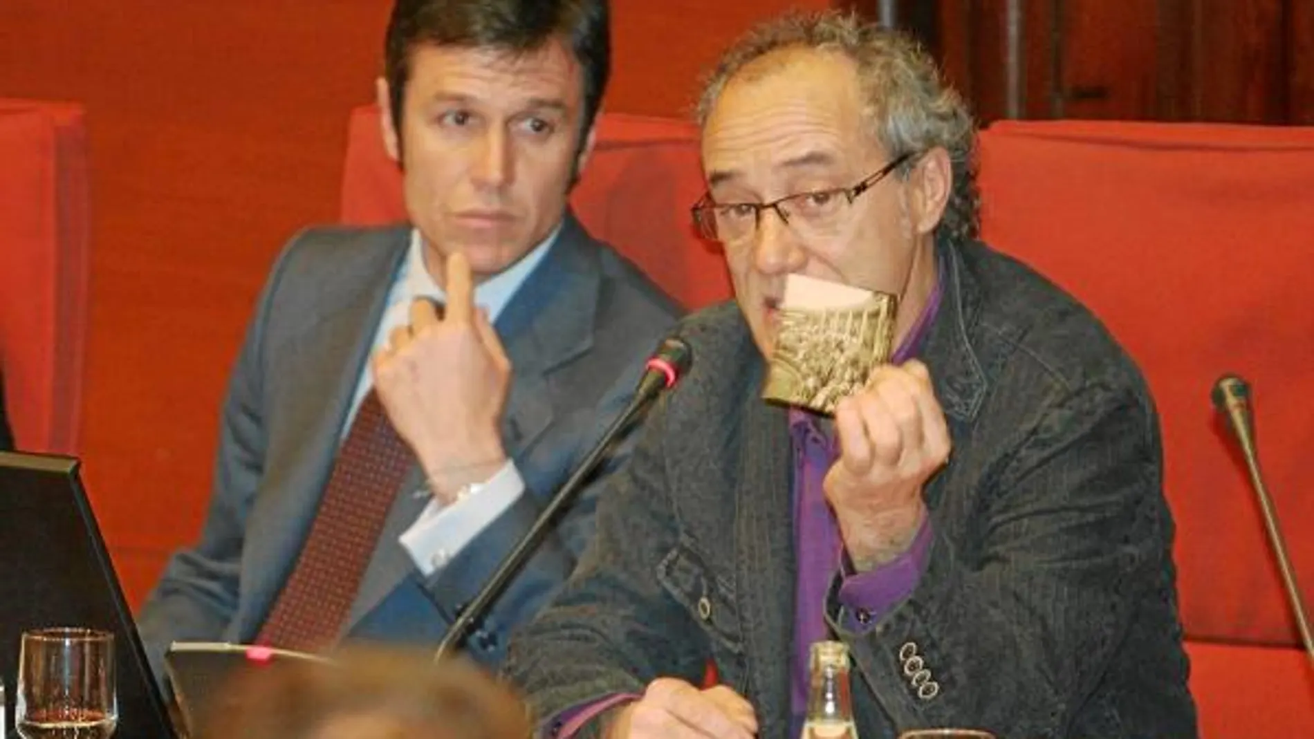 Joselito y el apoderado de José Tomás, Salvador Boix, en la defensa de la Fiesta ante el Parlamento catalán
