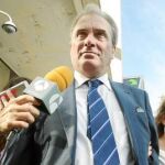 Neira se refirió a Puerta como una persona «inexistente» para él