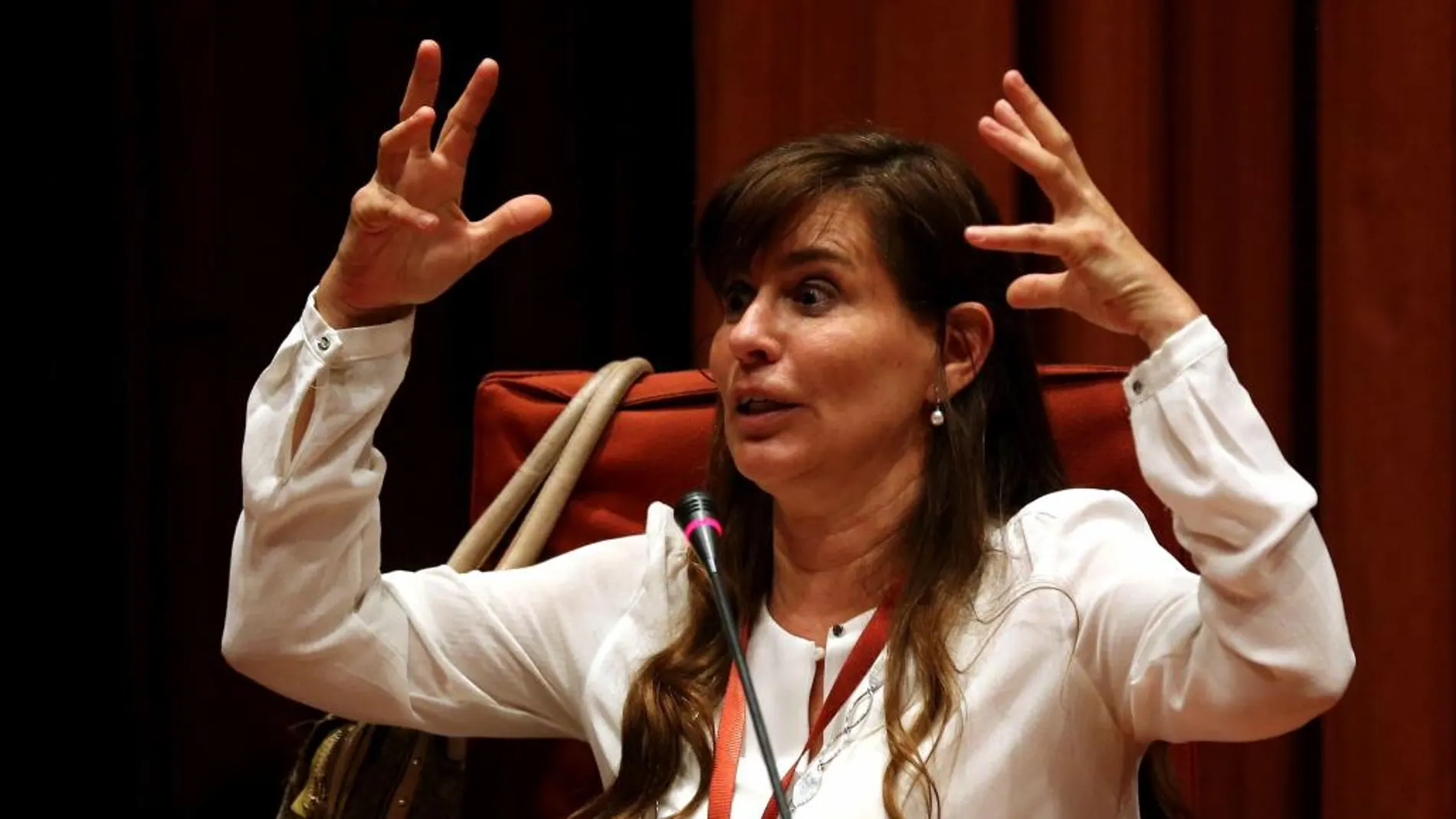 La expareja de Jordi Pujol Ferrusola María Victoria Álvarez, durante su comparecencia ante la comisión