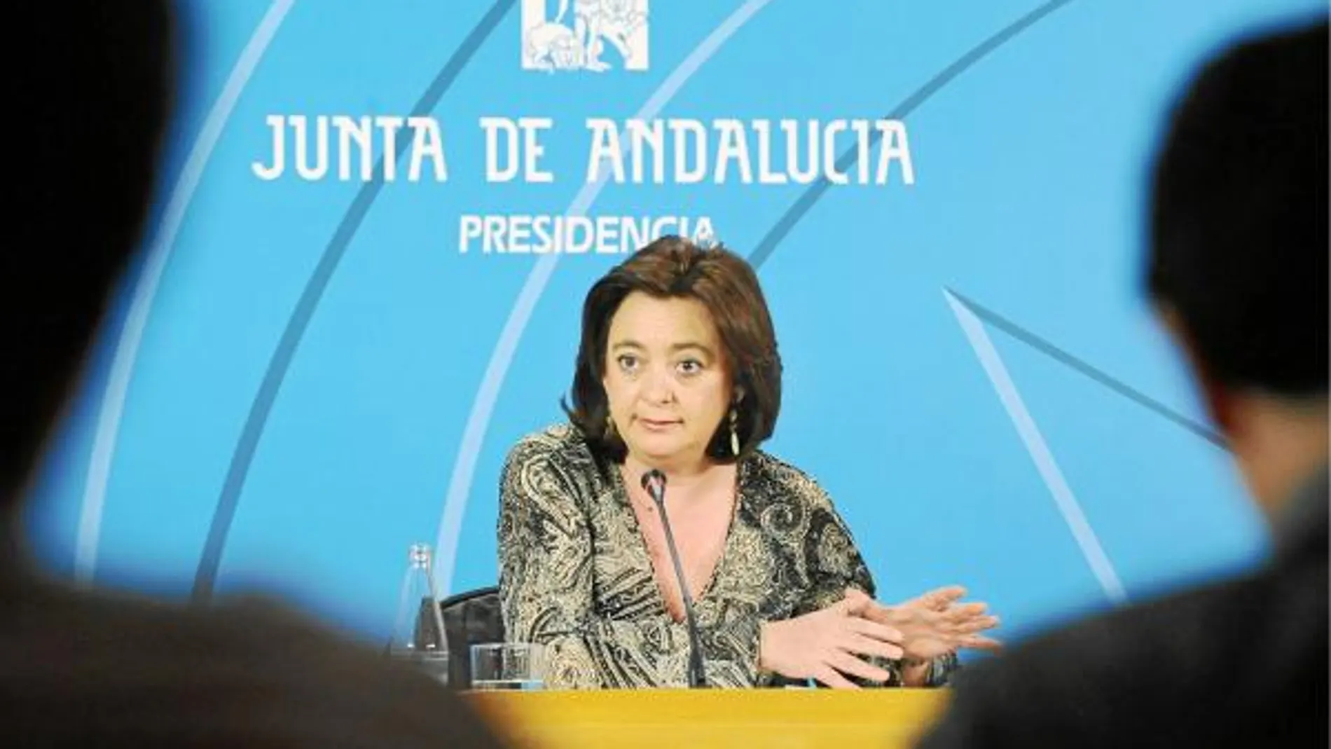 La consejera de Presidencia, Mar Moreno, ayer, en Sevilla, tras el Consejo de Gobierno