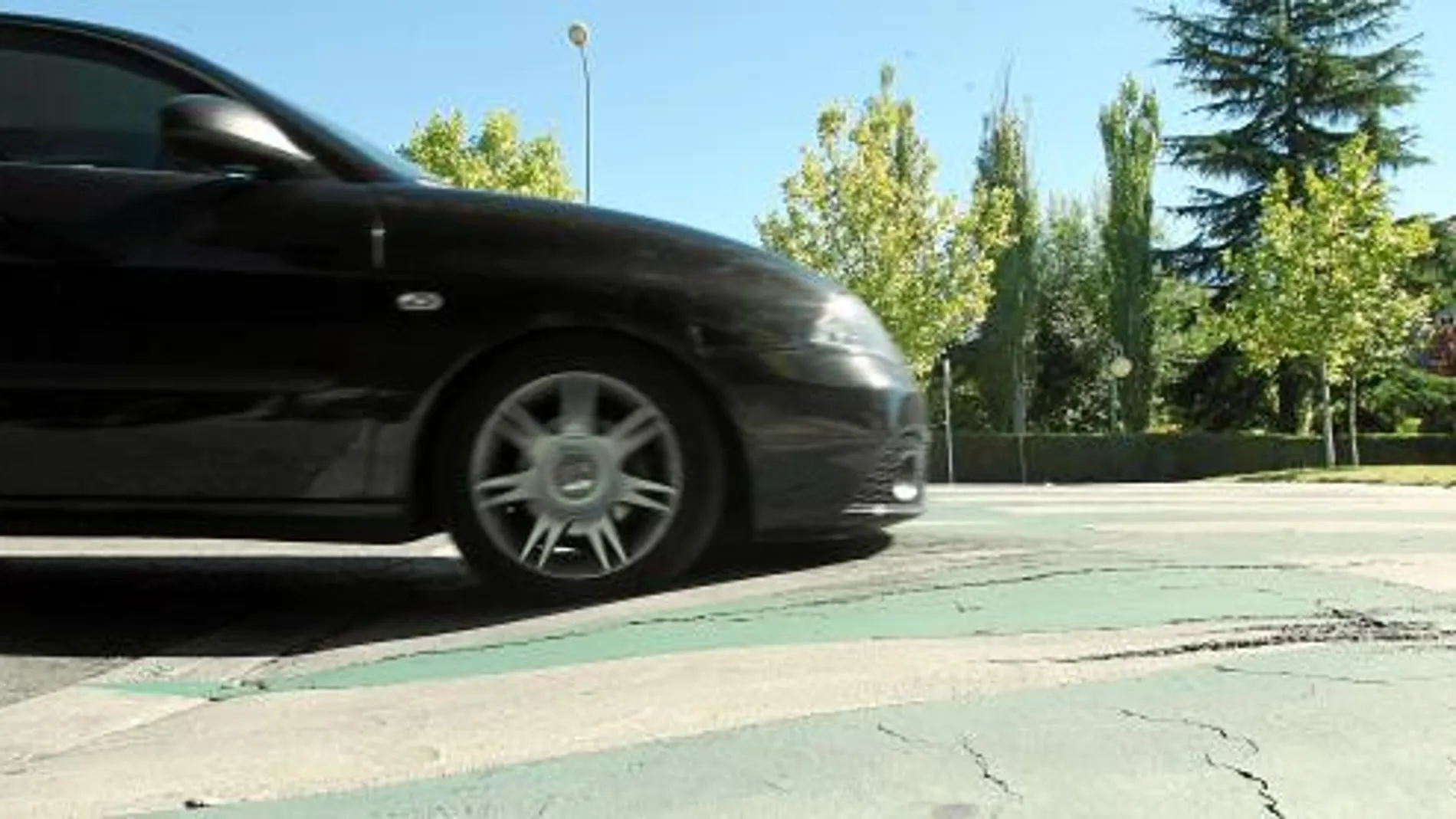 No sólo producen daños en los bajos y amortiguadores de los vehículos, los badenes también provocan problemas cervicales a los conductores