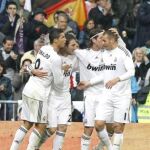 Los jugadores del Madrid celebran un gol