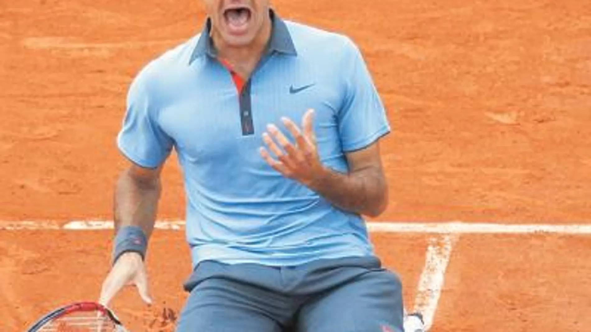 Federer completa la colección