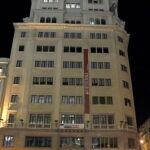 .- Edificio situado en la madrileña calle de Alcalá, número 21, cerca de la Puerta del Sol, en el que la Consejería madrileña de Sanidad ha precintado la torre de refrigeración por una "alta contaminación"por legionela.
