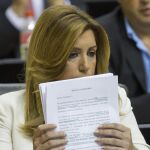 La presidenta del Ejecutivo andaluz en funciones, Susana Díaz, en su escaño