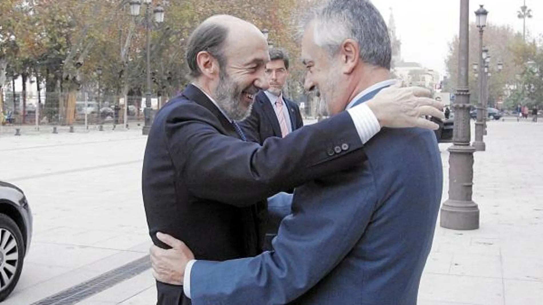 Rubalcaba y Griñán, ayer, en el Palacio de San Telmo, sede de la Presidencia de la Junta