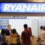 Los trabajadores de tierra de Ryanair en Madrid anuncian un paro indefinido