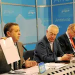  PP e IU descartan un acuerdo global en el pacto anticrisis