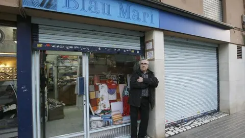Fermín Guerrero, comerciante, multado por rotular en castellano