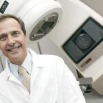 «Las mujeres previenen más los tumores»