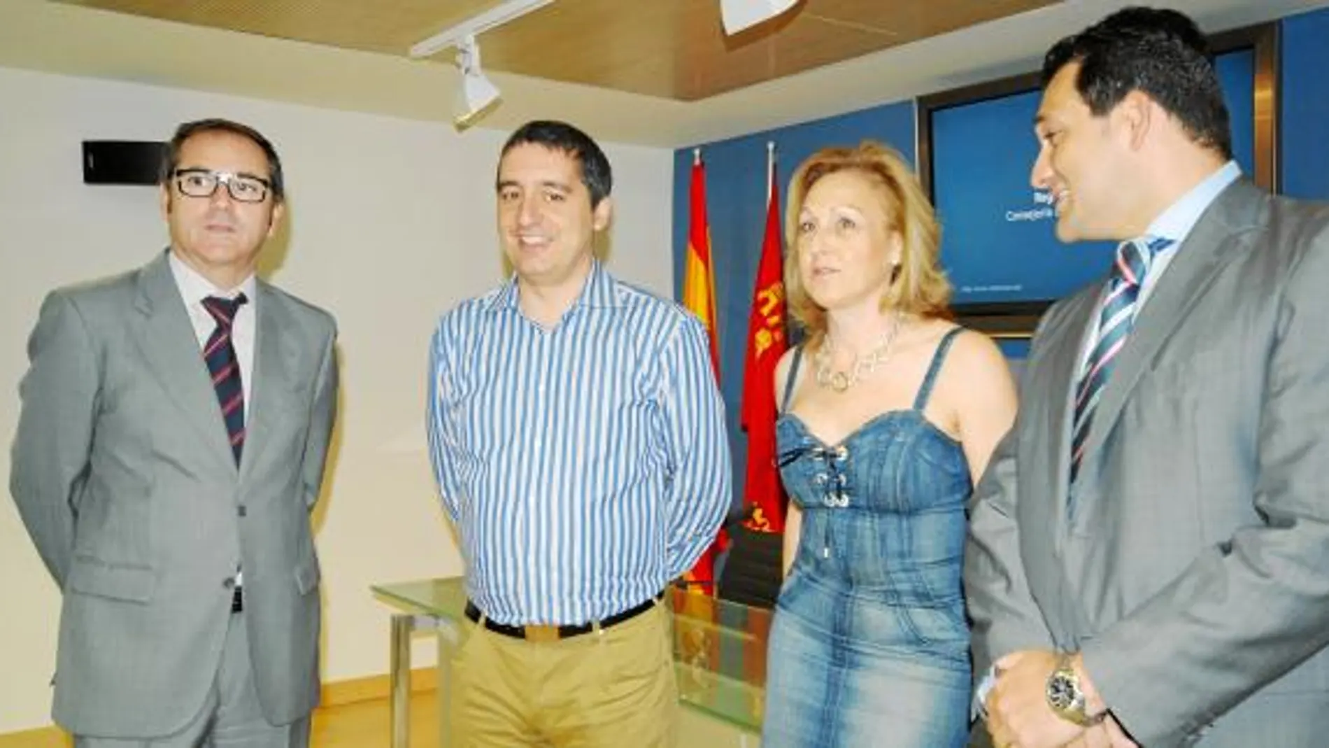 Miguel Ayala, Pedro Alberto Cruz, Soledad Díaz y Alberto Zerbini presentaron el congreso internacional que acogerá la Región en marzo