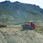 Máquinas trabajando en una mina de cobre