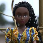 Una muñeca negra para recuperar el orgullo africano