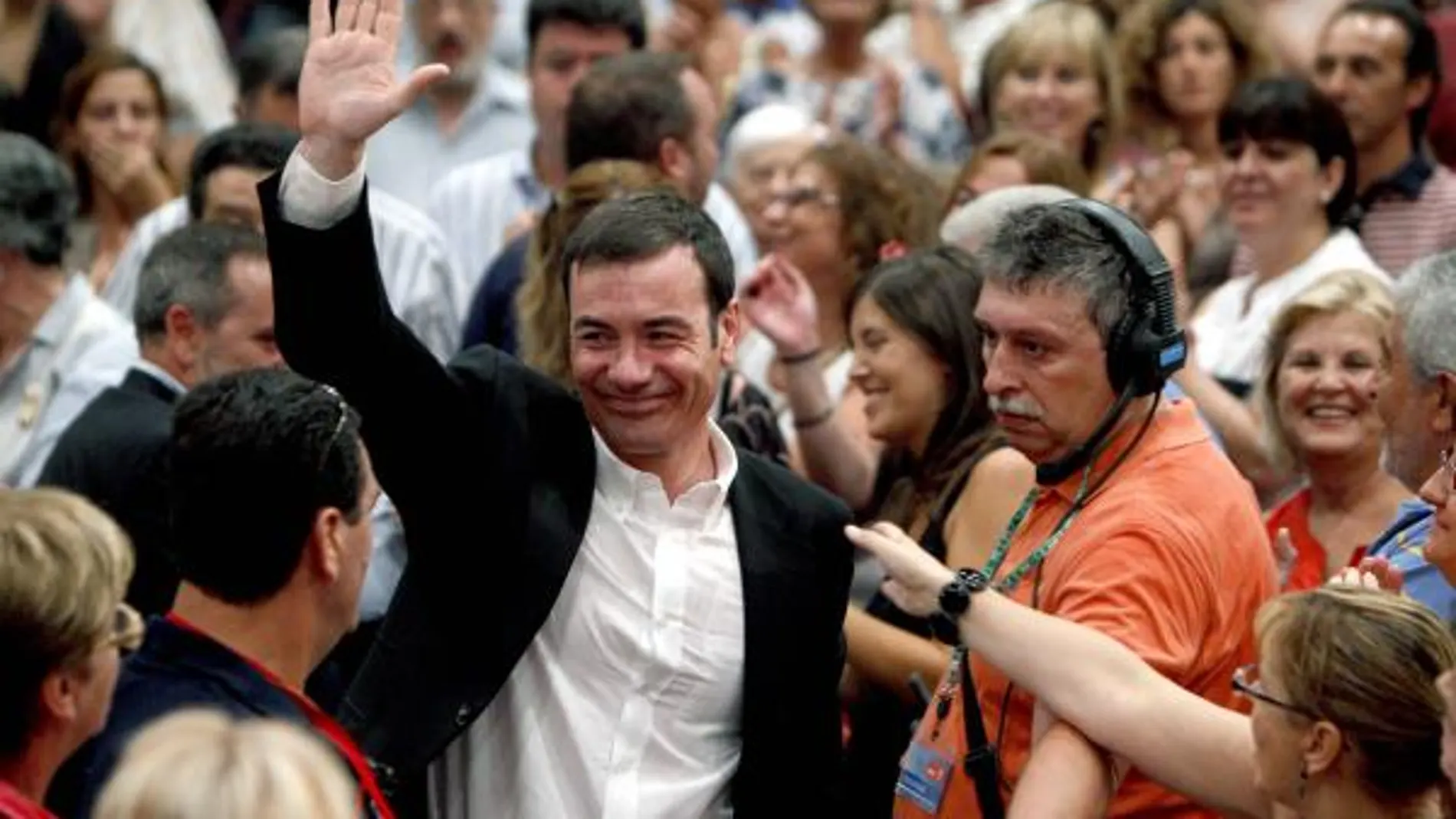 Gómez: he defendido ante Zapatero que los militantes puedan decidir