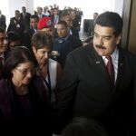 El presidente de Venezuela y su mujer Cilia Flores llegan a la cumbre