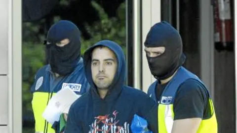 Detenida una célula de ETA con explosivos para un gran atentado