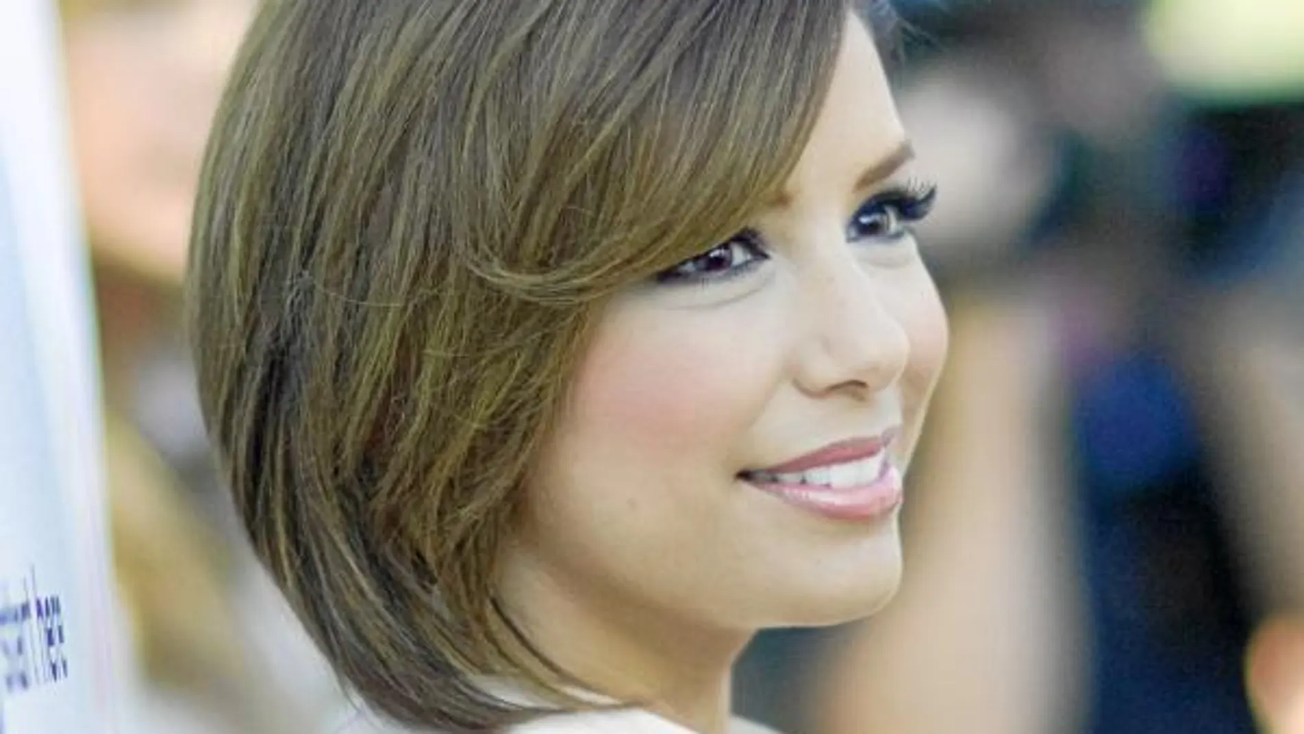 Eva Longoria cautiva con su intensa mirada
