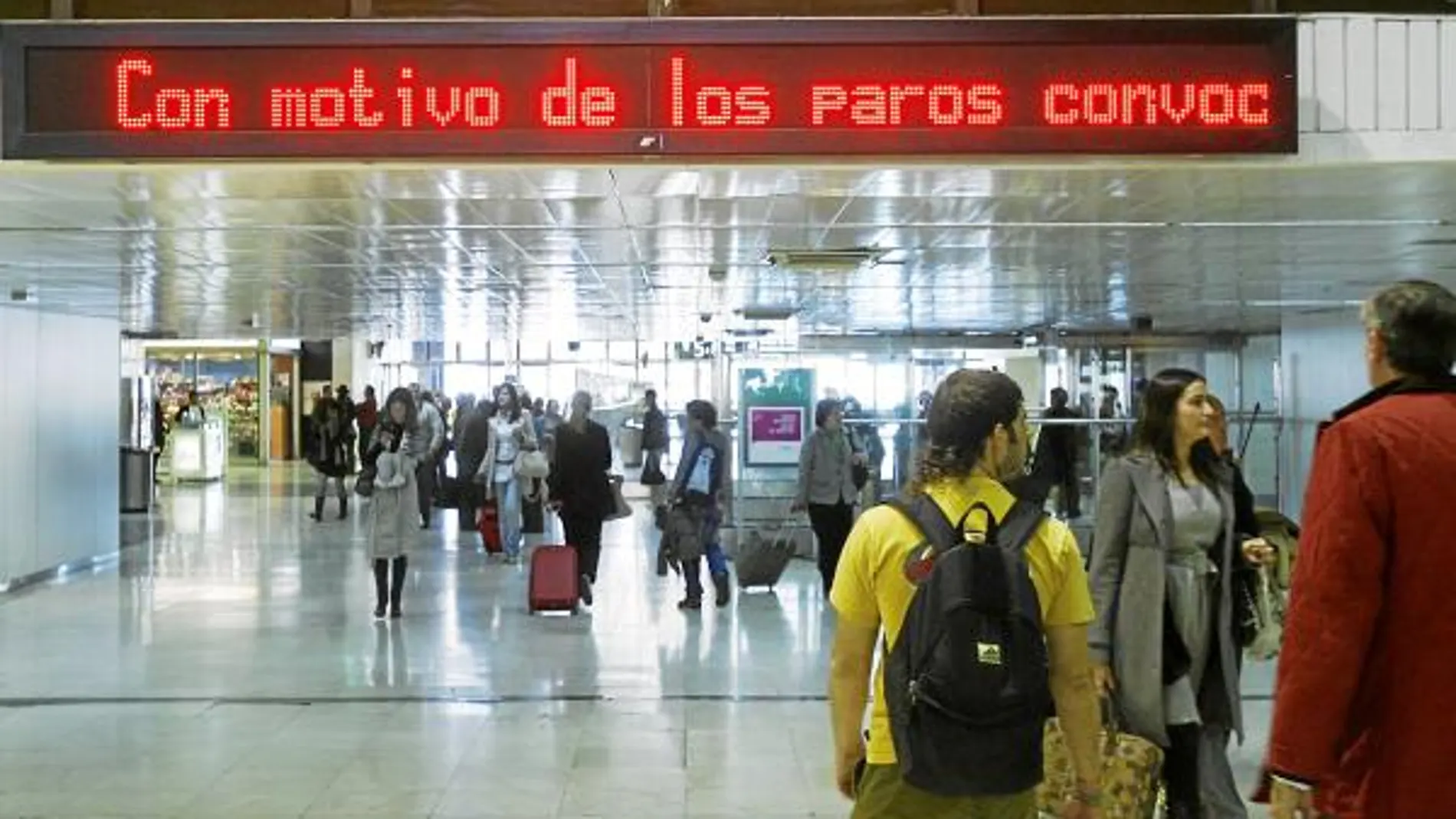 No hubo incidentes, según Renfe, pero unos 175.500 usuarios tuvieron que buscar alternativas para viajar
