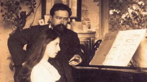 España vuelve a Albéniz