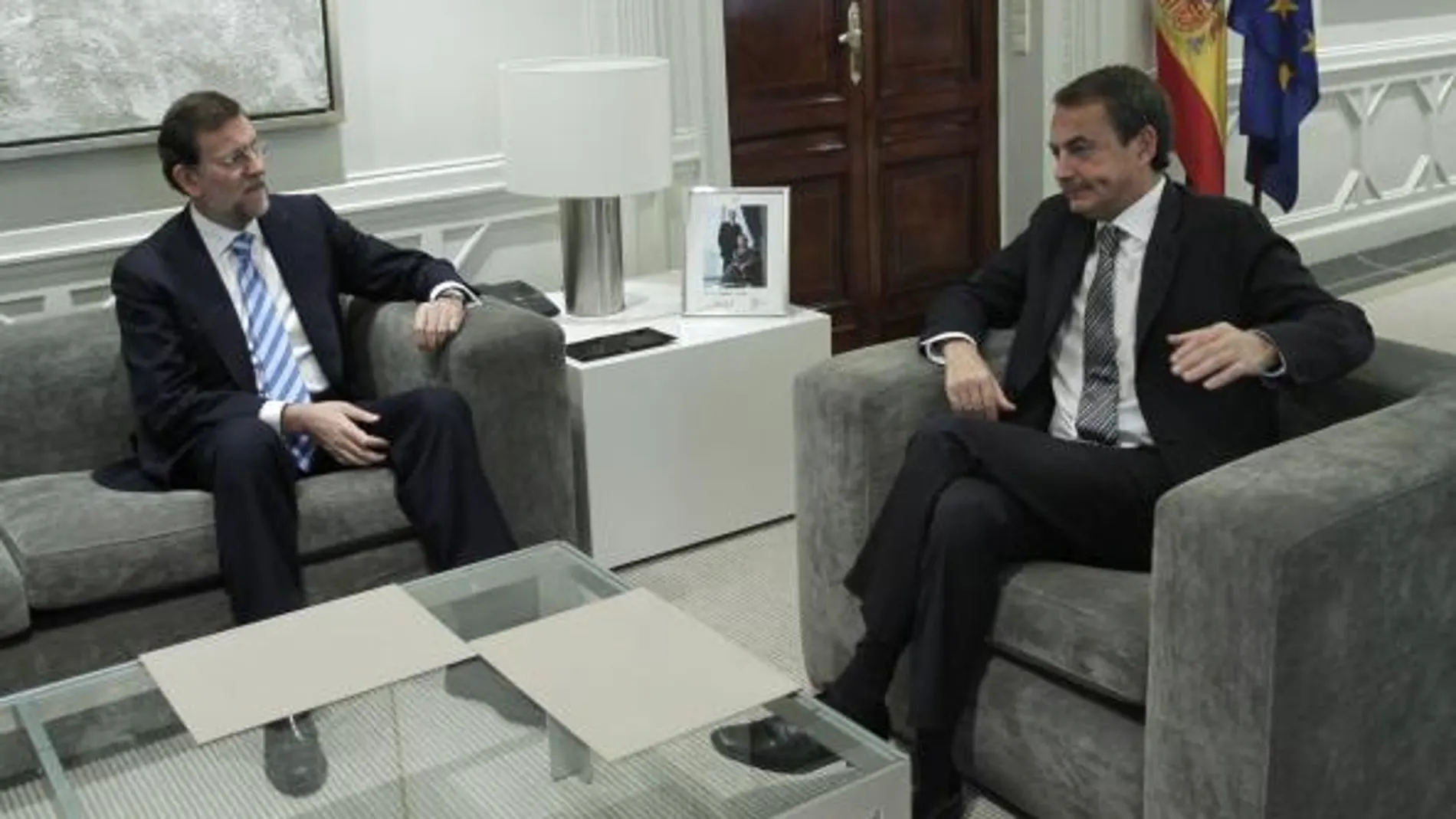 Zapatero y Rajoy, ayer en Moncloa