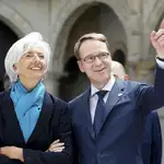  Lagarde reconoce que la salida de Grecia del euro «es una posibilidad»