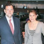 Mariano Rajoy y María Dolores de Cospedal, ayer, en Barcelona